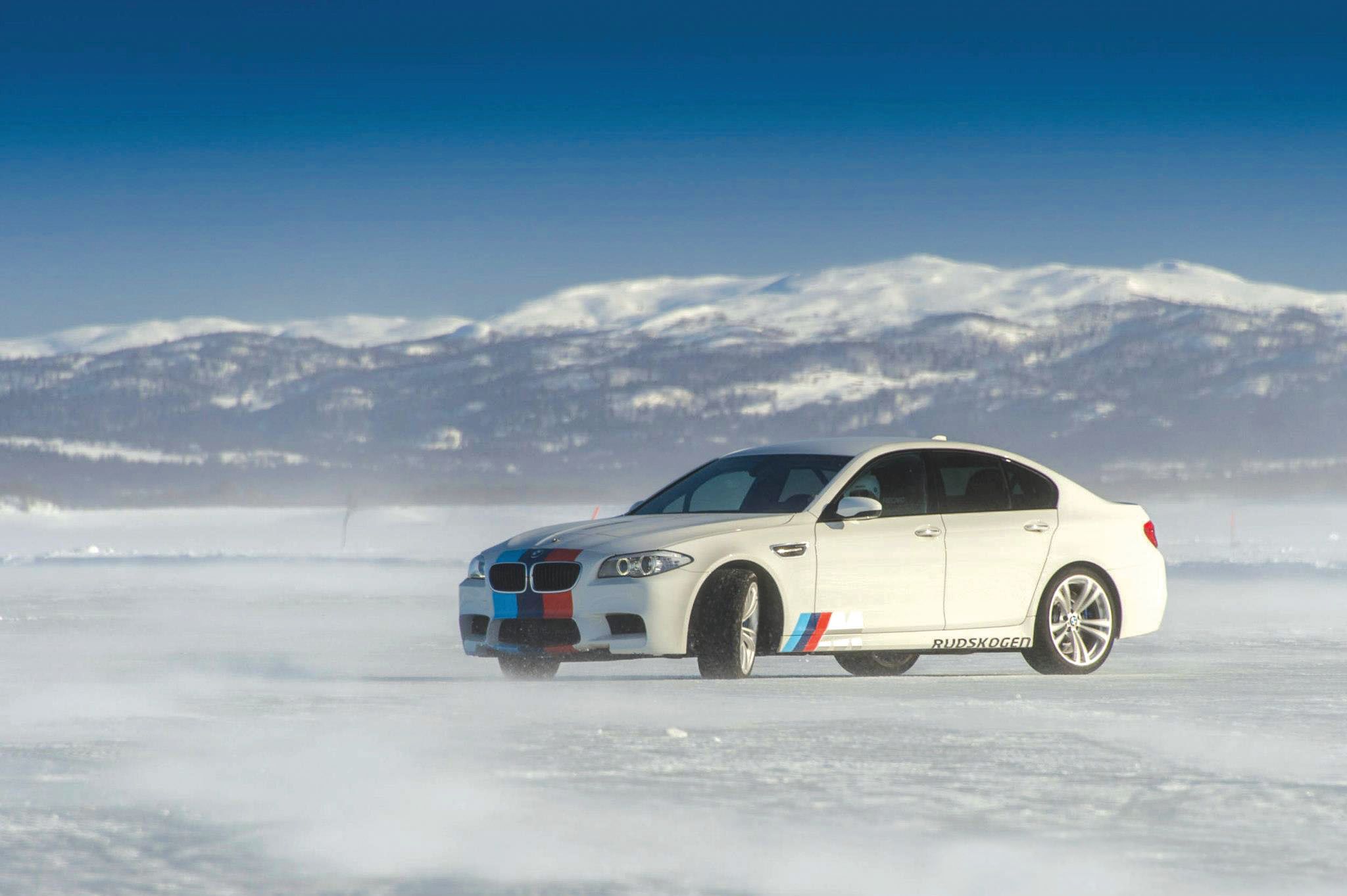 Isbanekjøring på Tisleia